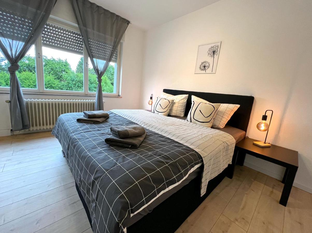 One Bed And One Sofa Bed, Self Check In, Invoice Apartment Monchengladbach Exterior photo